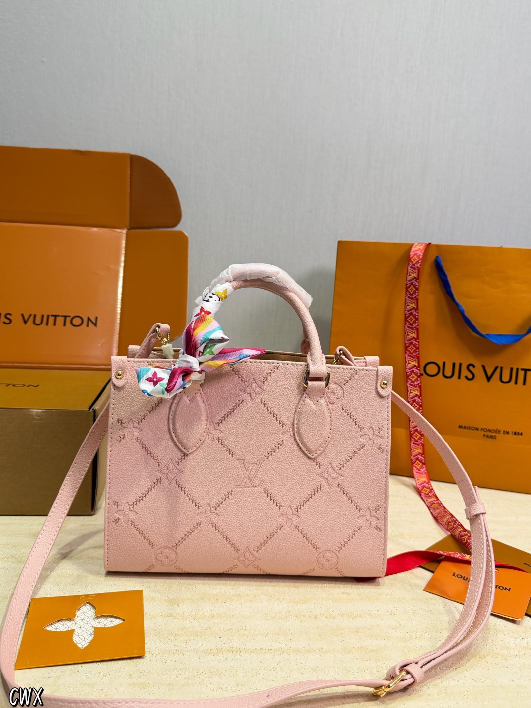 Louis Vuitton LV Onthego Women's Embossed Leather